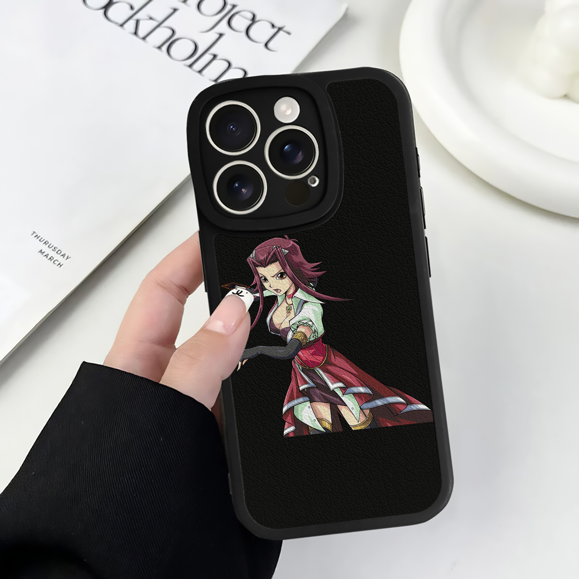 （画像用） 遊☆戯☆王 Yu-Gi-Oh! 【iPhone 16シリーズ対応】シリコンスマホケース（レザー調） 材質：シリコン